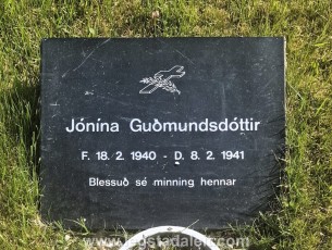 Grundarhólskirkjugarður-20230717_123313